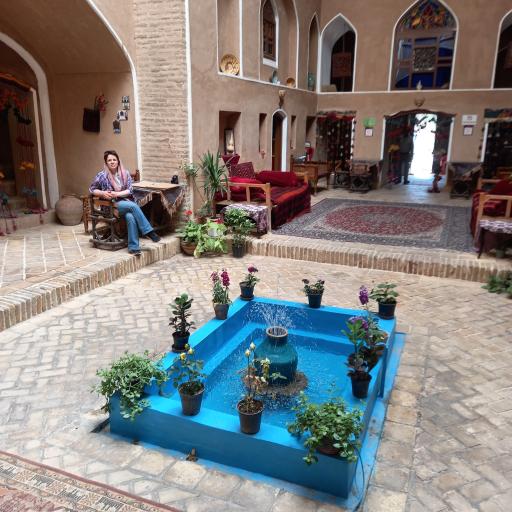 عکس رستوران خالومیرزا