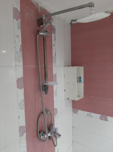 عکس هتل ساحلی نارین چالوس