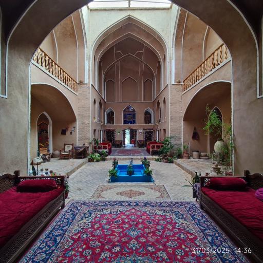 عکس رستوران خالومیرزا