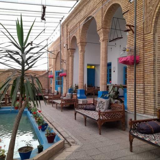 عکس کافه رستوران سنتی عمارت جیران