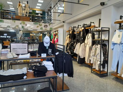 عکس فروشگاه پوشاک کنی بوی