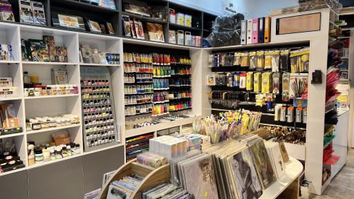 عکس مرکز کتاب خانواده