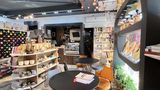 عکس مرکز کتاب خانواده