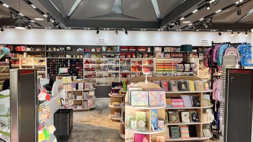 عکس مرکز کتاب خانواده