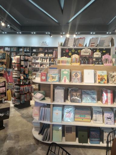 مرکز کتاب خانواده