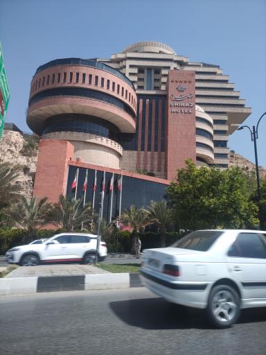 عکس هتل بزرگ شیراز