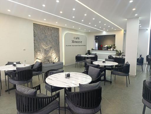 عکس کافه فست فود لحظه