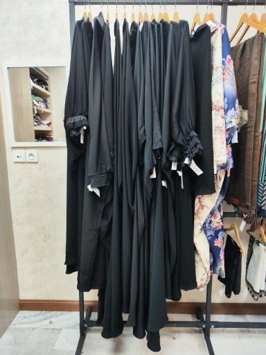 عکس فروشگاه شال و روسری الینا 