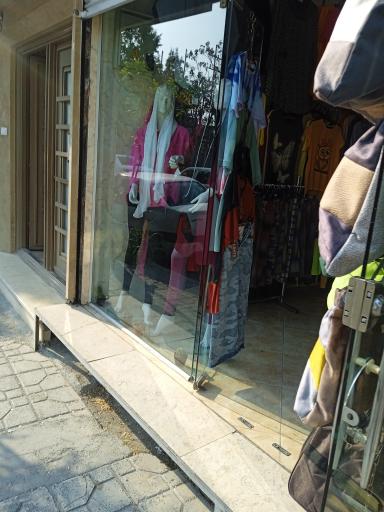 عکس پوشاک زنانه و دخترانه و بچه گانه 