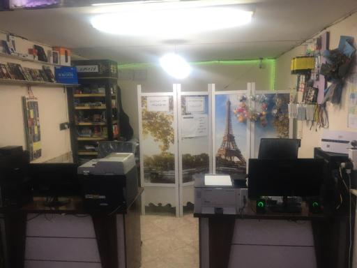 عکس کافی نت و محصولات فرهنگی ثانوی 