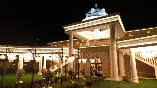 عکس باغ عمارت ملورین پالاس