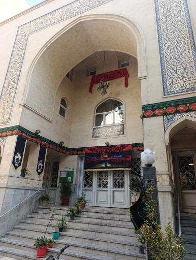 عکس درب اصلی مسجد الرضا