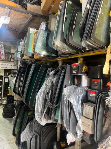 شیشه اتومبیل محمد