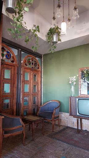 کافه باغ پنجم