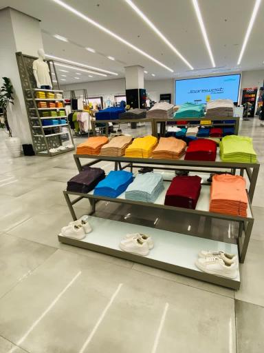 عکس جین وست