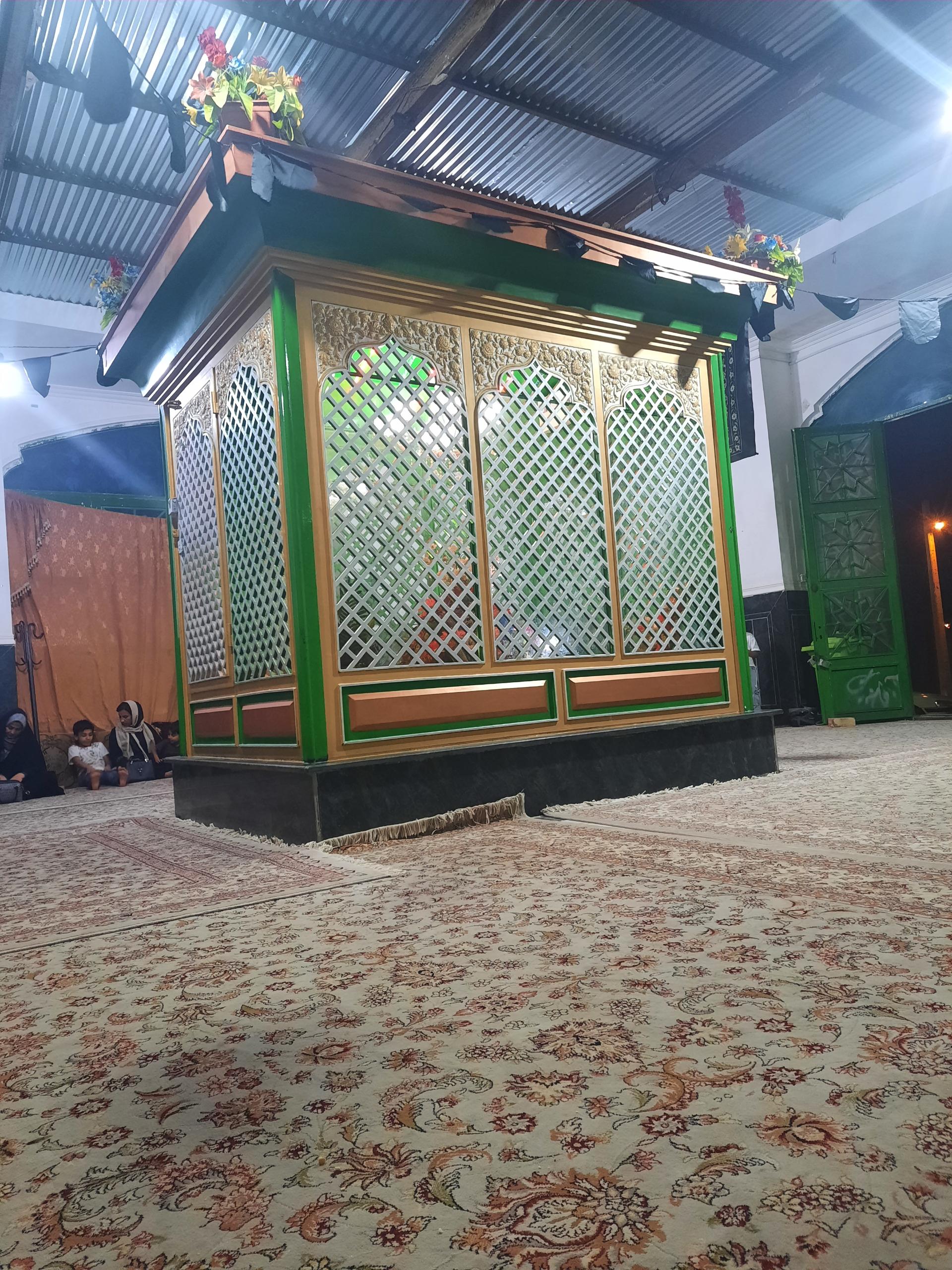 عکس بقعه متبرکه آقا سید باقر (ره)