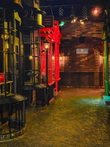 عکس مرکز تجاری اداری همیلا