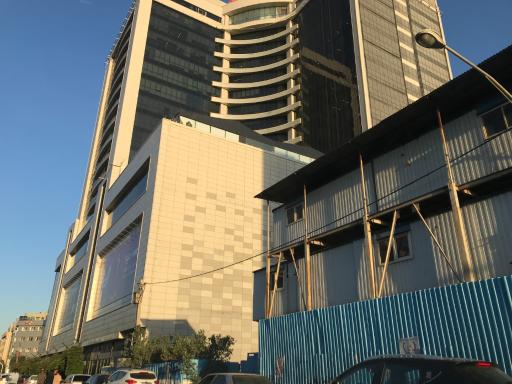 عکس مرکز تجاری اداری همیلا