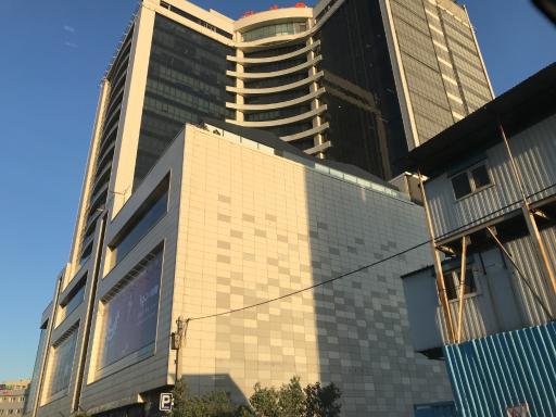 عکس مرکز تجاری اداری همیلا