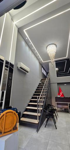 عکس فراز آسانسور