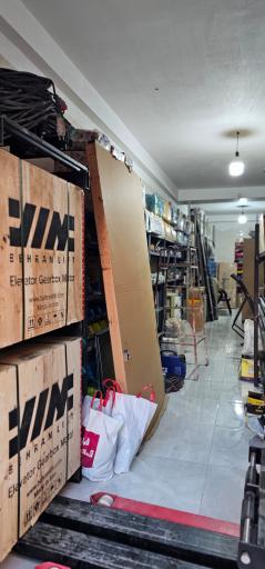 عکس فراز آسانسور