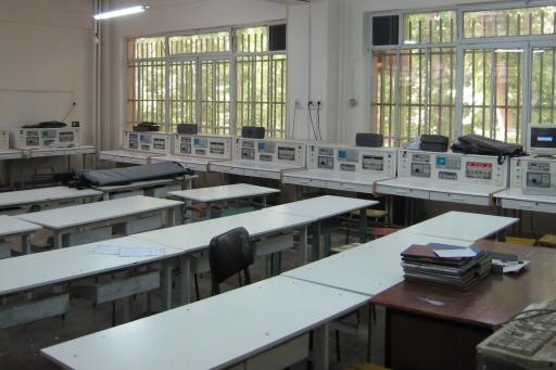 عکس کارگاه الکتروتکنیک