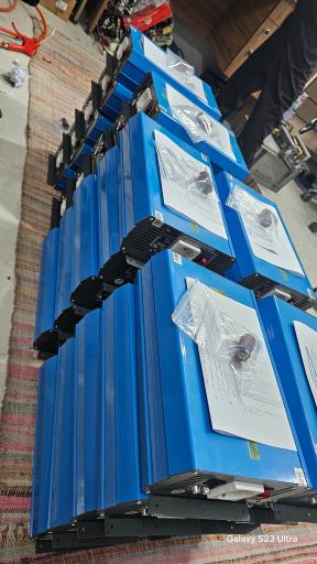 عکس تعمیرات اینورتر و سانورتر