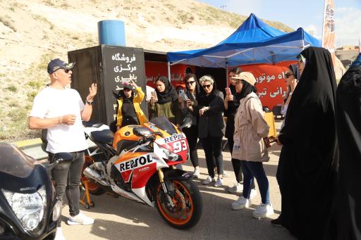 عکس باشگاه موتورسواری و اتومبیل رانی تبریز کلوب