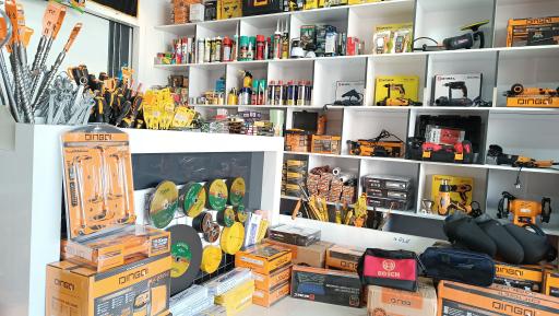 عکس ابزار فروشی ساحل