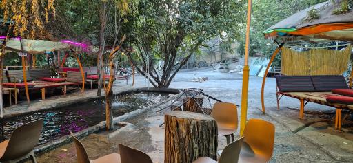 عکس رستوران باغ گیلاس