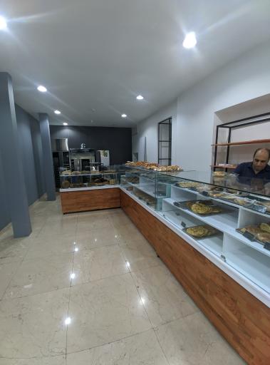 عکس کافه‌ نان پری ماه