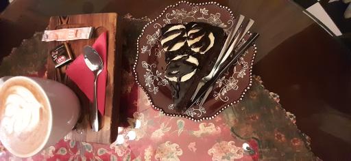 عکس کافه رستوران آبیژ