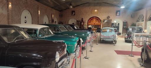 عکس موزه‌‌ خودروهای کلاسیک