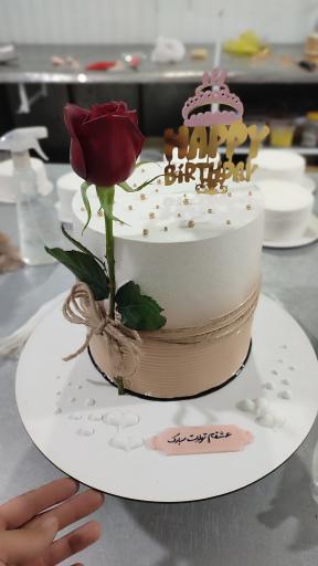 عکس شیرینی سرای قصر شهر