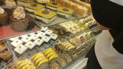 عکس شیرینی سرای قند عسل