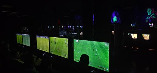 عکس مجتمع تفریحی اکسین گیم اصفهان