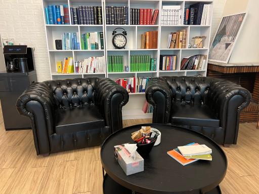 عکس دفتر وکالت دادارمنش