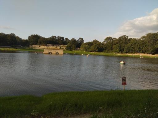 عکس کاخ عباس آباد