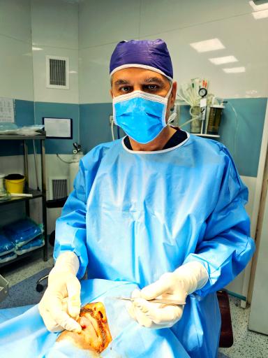 عکس دکتر بهزاد فرخی (متخصص جراحی پلاستیک و ترمیمی)