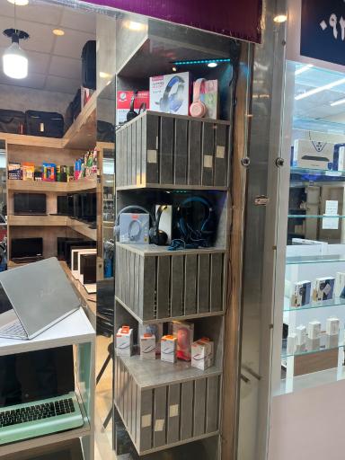 عکس لپ تاپ سنیور