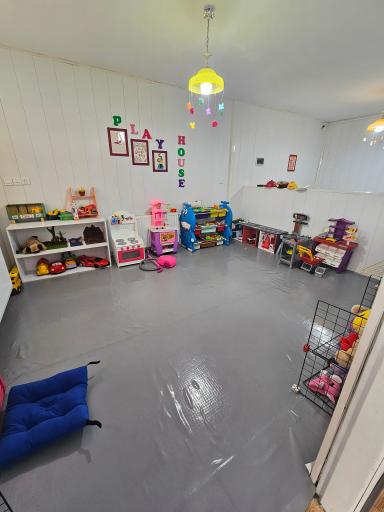 عکس مهدکودک برکه شادی