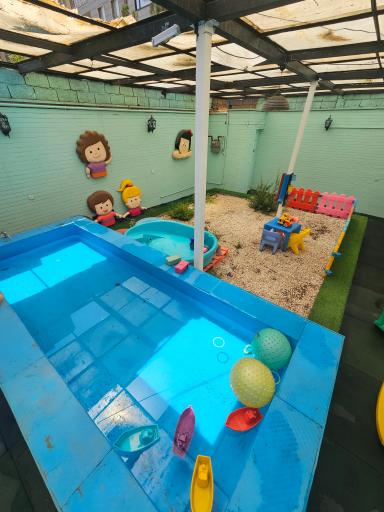 عکس مهدکودک برکه شادی