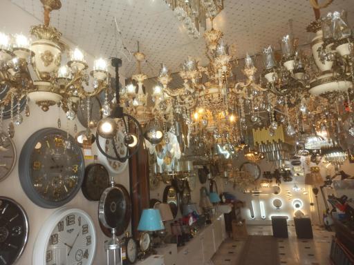 عکس فروشگاه لوستر غلام نیا