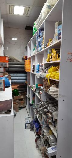 عکس رنگ و ابزار کشاورز