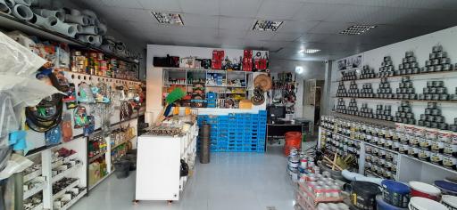 عکس رنگ و ابزار کشاورز