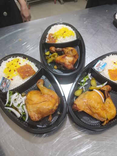 عکس رستوران بزرگ ساغروان