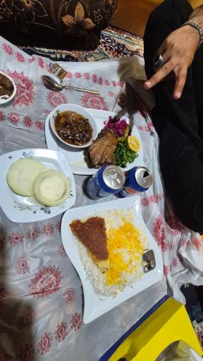 عکس رستوران بزرگ ساغروان