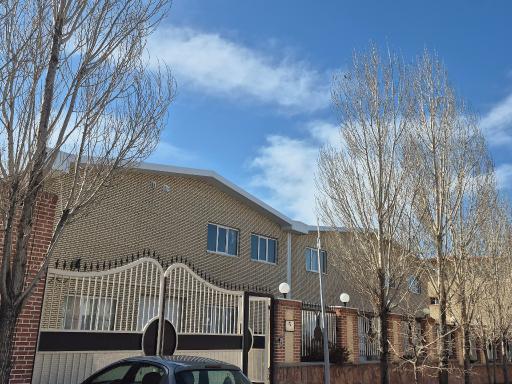 عکس کارخانه کالای خواب زرین تاج