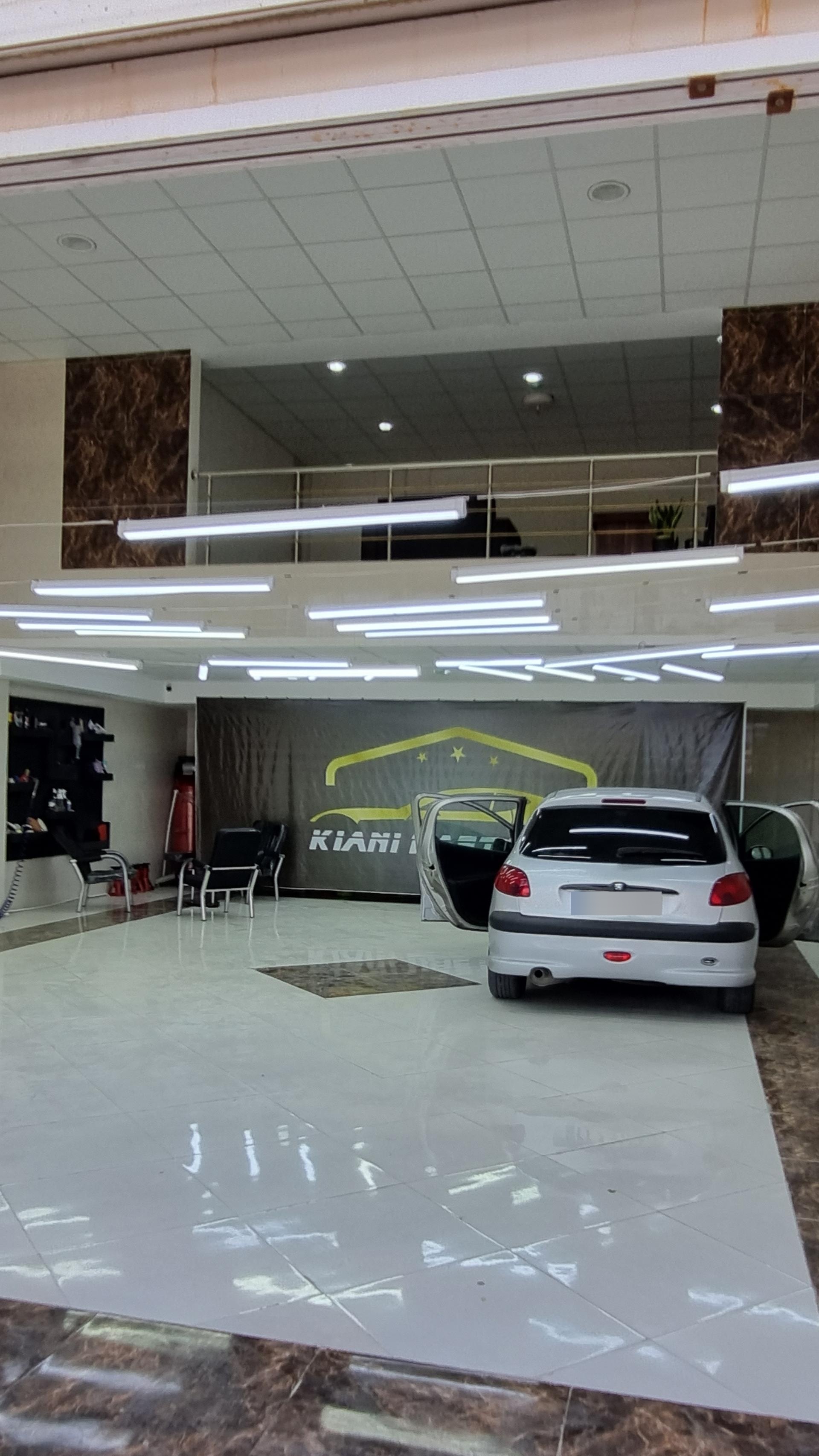 عکس کلینیک خودرو کیانی