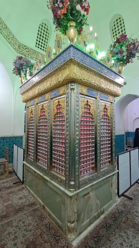 امامزاده چهل اختران